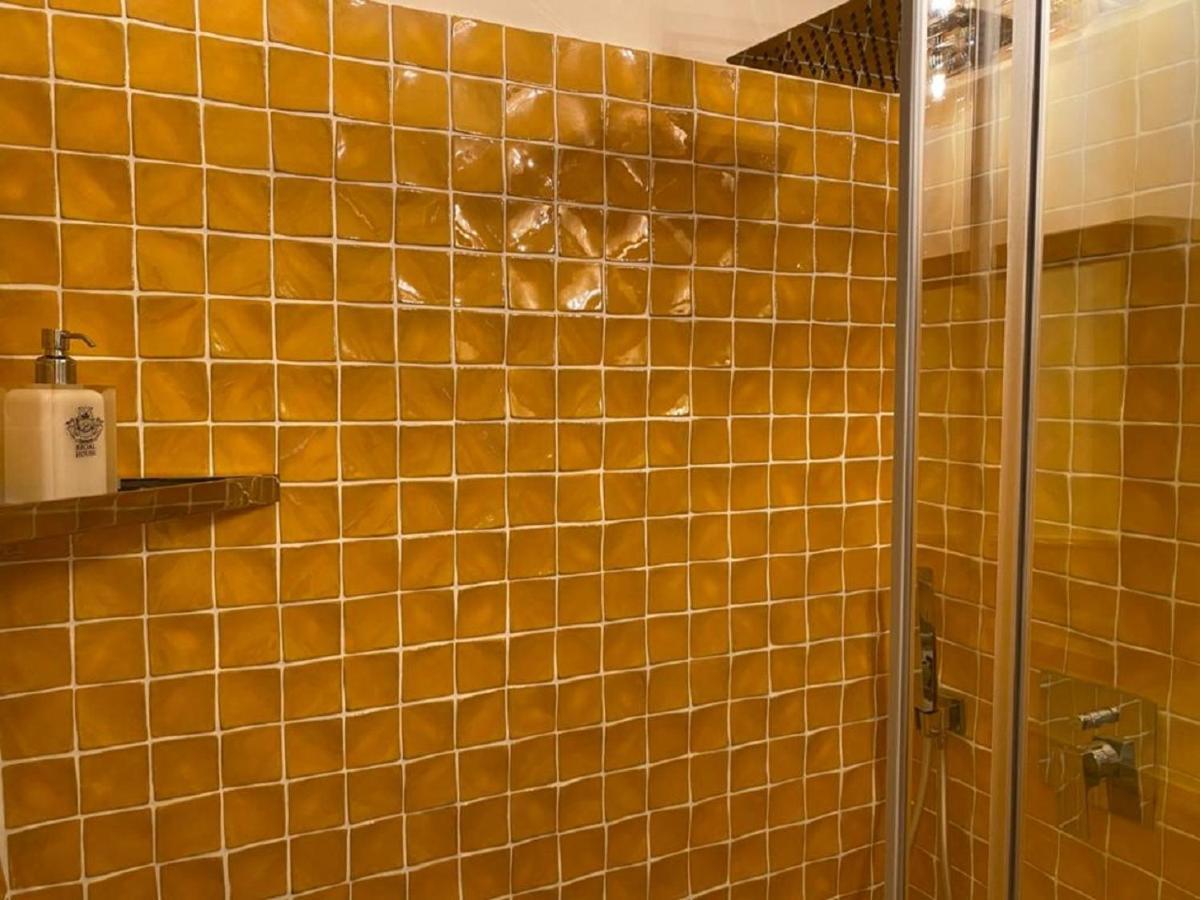 Regal House Anzio 2酒店 外观 照片